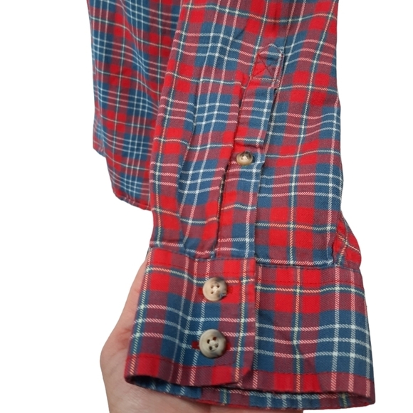 L.L. Bean Red White & Blue Button Down Plaid Roll Tab Sleeve Shirt Size Medium - Picture 4 of 9